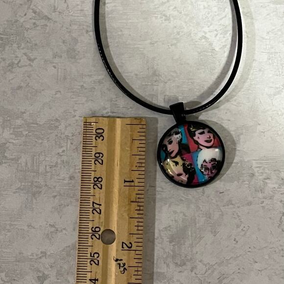 The Golden Girls Glass Dome Necklace - Picture 2 of 3